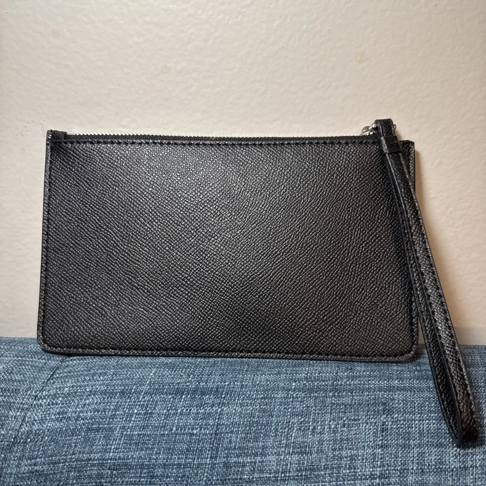 NWOT Black Coach Wristlet Wallet The Glitter Collection With Silver Stars - Picture 4 of 7